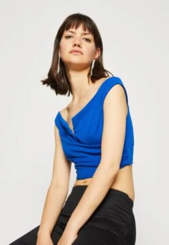 Wal G Valentines Heart Crop - Top - Electric Blue 11 Wal G Valentines Heart Crop - Top - Electric Blue -Wal G 020d3e409a9e40cf8dfc7fae6085827d