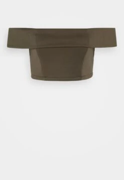 Wal G Brody Crop - T-Shirt Print - Khaki -Wal G 03eaf0fffc66438a83206cbdeb4679fe