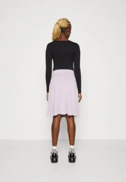 Wal G Summer Essentials Wendy Skater Skirt - Plooirok - Lavender Frost 10 Wal G Summer Essentials Wendy Skater Skirt - Plooirok - Lavender Frost -Wal G 077b2b3a5aad49e9b230253b897419ba