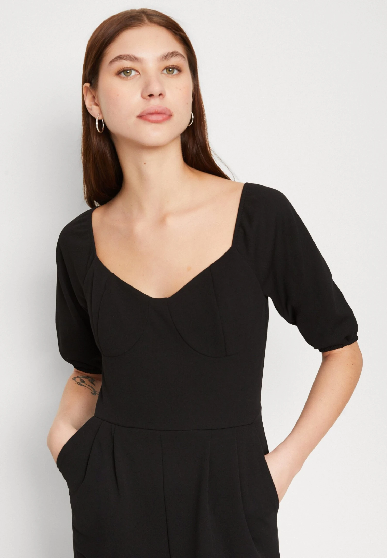 Wal G Alicia Straight Leg - Jumpsuit - Black 6 Wal G Alicia Straight Leg - Jumpsuit - Black - Afbeelding 4