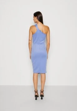 Wal G Rowen One Shoulder Dress - Jerseyjurk - Dusty Blue 10 Wal G Rowen One Shoulder Dress - Jerseyjurk - Dusty Blue -Wal G 0a8eb3bb00764df2a6d239f67554f7e9