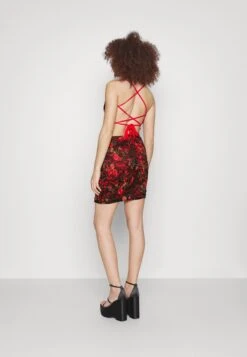 Wal G Peppy Skirt - Minirok - Red/Black -Wal G 10945427bcb94097b7989884084d0c7f