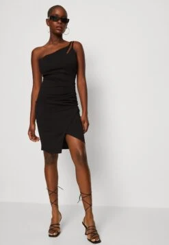 Wal G Valencia Cut Out One Shoulder Midi Dress - Jerseyjurk - Black 11 Wal G Valencia Cut Out One Shoulder Midi Dress - Jerseyjurk - Black -Wal G 17195b9a4b9647c98555d97a372c9ddd