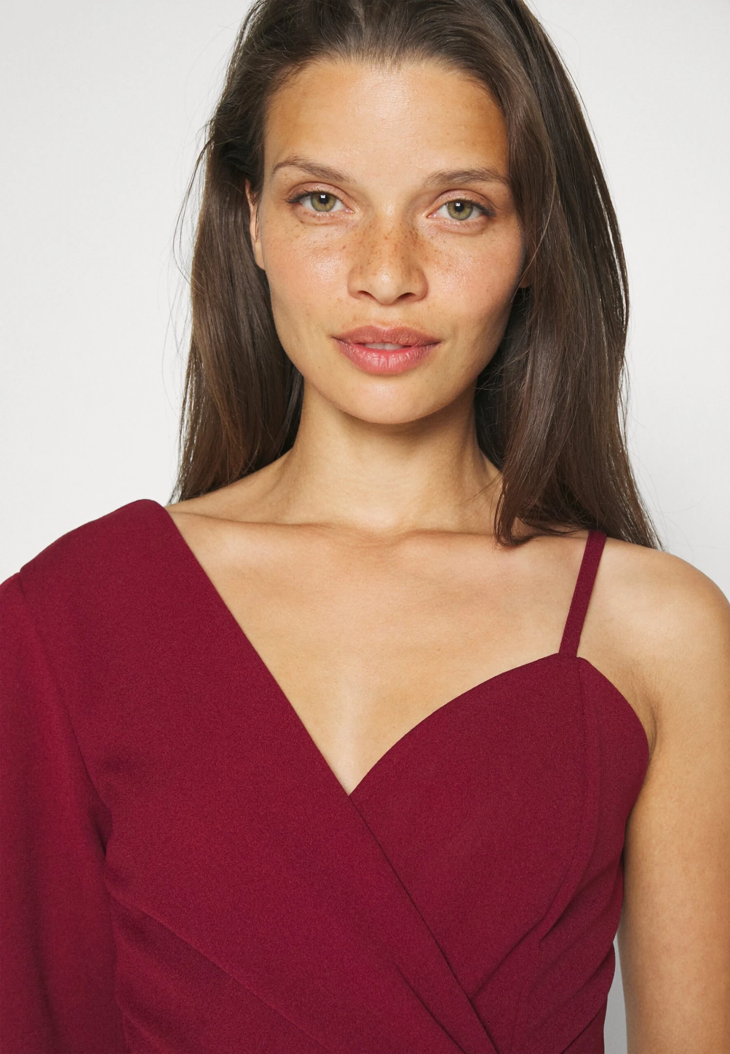 Ciaramin One Sleeve - Jumpsuit - Berry Wine 7 Ciaramin One Sleeve - Jumpsuit - Berry Wine - Afbeelding 5