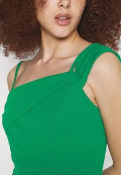 Wal G Revra One Shoulder Midi Dress - Cocktailjurk - Leaf Green 11 Wal G Revra One Shoulder Midi Dress - Cocktailjurk - Leaf Green -Wal G 26a29c6d04c840a0b710443e58bdda50