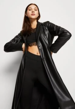 Wal G Jonny Crop - Longsleeve - Black 11 Wal G Jonny Crop - Longsleeve - Black -Wal G 28f665adc56b4618853f1b59c24f83f6