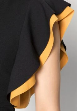 Wal G Kelly Ruffle Sleeve Midi Dress - Cocktailjurk - Black 11 Wal G Kelly Ruffle Sleeve Midi Dress - Cocktailjurk - Black -Wal G 36b04e493a8d46daaf36d596574c7986