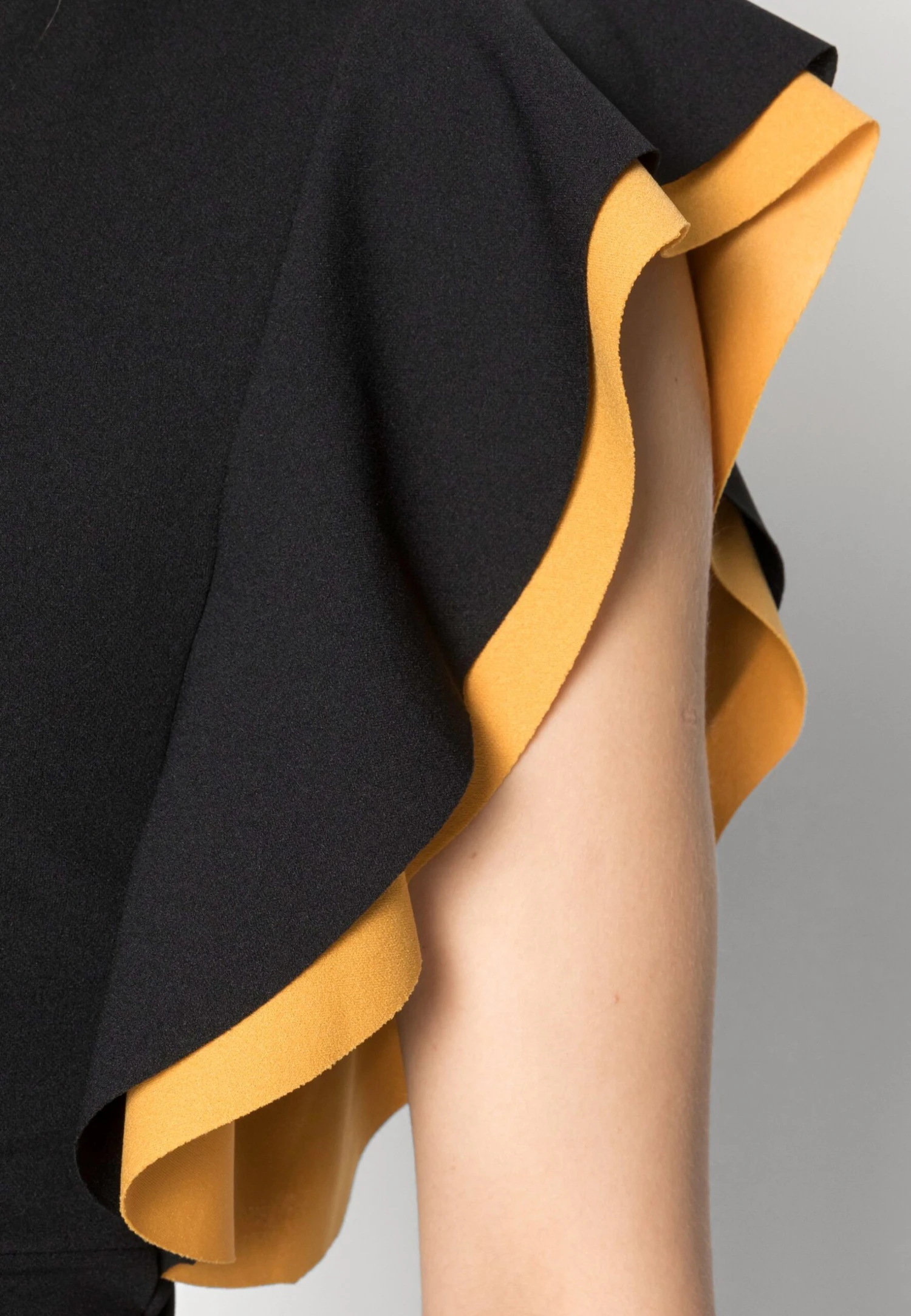 Wal G Kelly Ruffle Sleeve Midi Dress - Cocktailjurk - Black 7 Wal G Kelly Ruffle Sleeve Midi Dress - Cocktailjurk - Black - Afbeelding 5