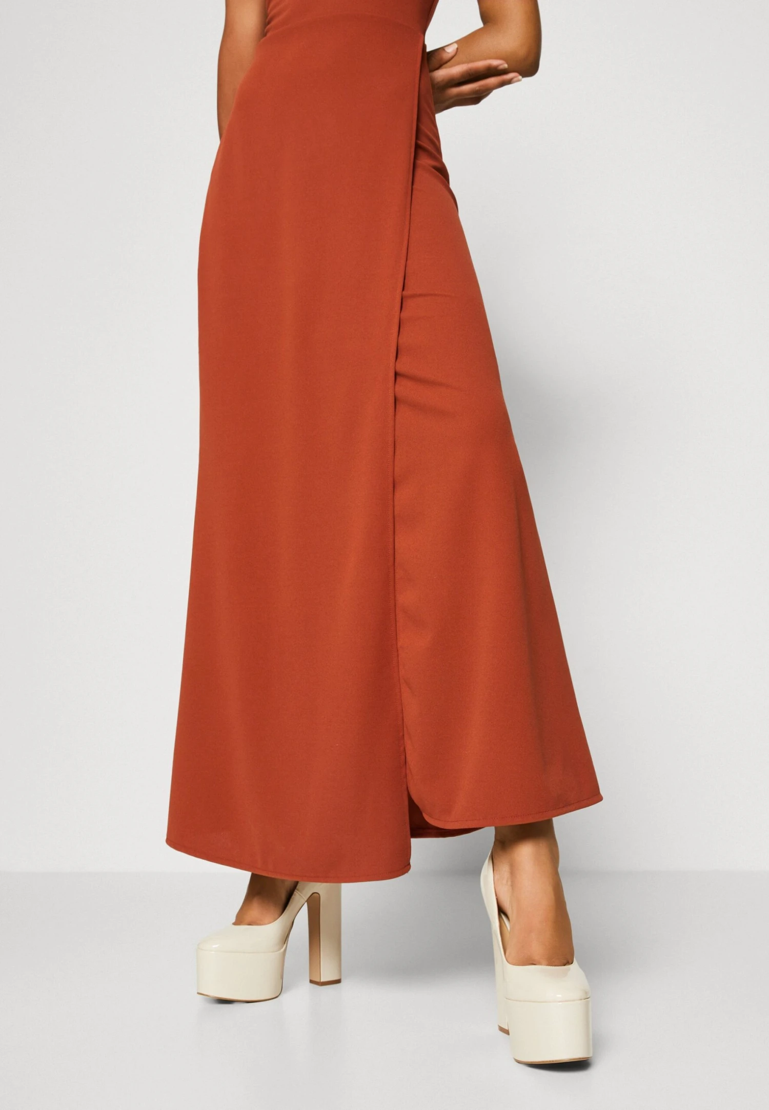 Wal G Jackie Strappy Maxi - Maxi-Jurk - Terracotta 8 Wal G Jackie Strappy Maxi - Maxi-Jurk - Terracotta - Afbeelding 6