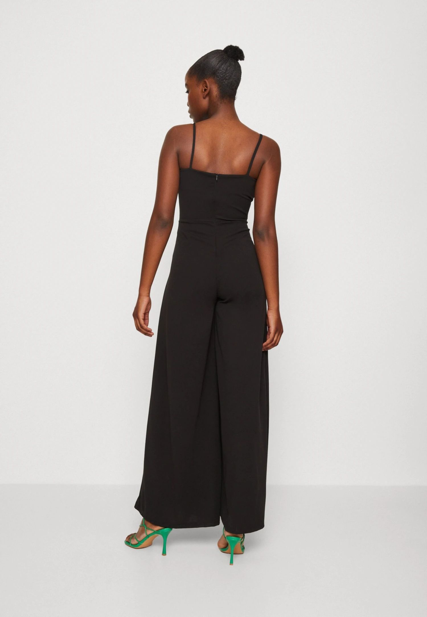 Wal G Thea Wide Leg - Jumpsuit - Black 5 Wal G Thea Wide Leg - Jumpsuit - Black - Afbeelding 3