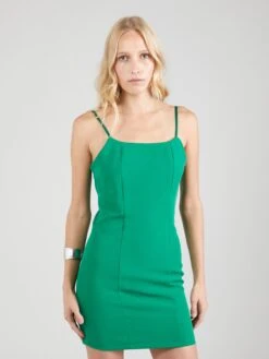 Wal G Mini Jurken Jurk Dames Grasgroen 9 Wal G Mini Jurken Jurk Dames Grasgroen -Wal G 42555ddf8481e387b4442bb5d4879a36