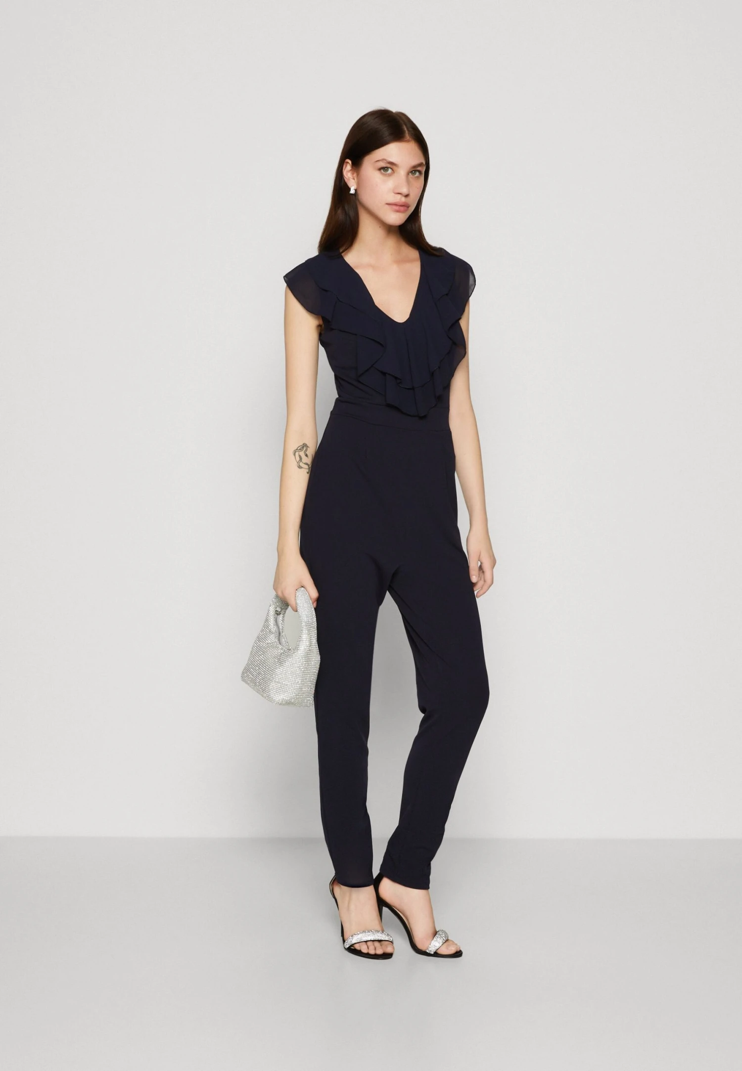 Wal G Priya Ruffle - Jumpsuit - Navy Blue 4 Wal G Priya Ruffle - Jumpsuit - Navy Blue - Afbeelding 2