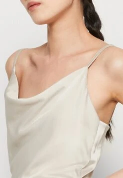 Wal G Wedding Mona Maxi - Galajurk - Gold-Coloured 13 Wal G Wedding Mona Maxi - Galajurk - Gold-Coloured -Wal G 5a79fea46d374c58a7c7dcb60c39bc3f