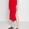 Wal G Reilly Rouched Midi Skirt - Kokerrok - Red -Wal G 63afc2903e8f4b58914ea95b81492902