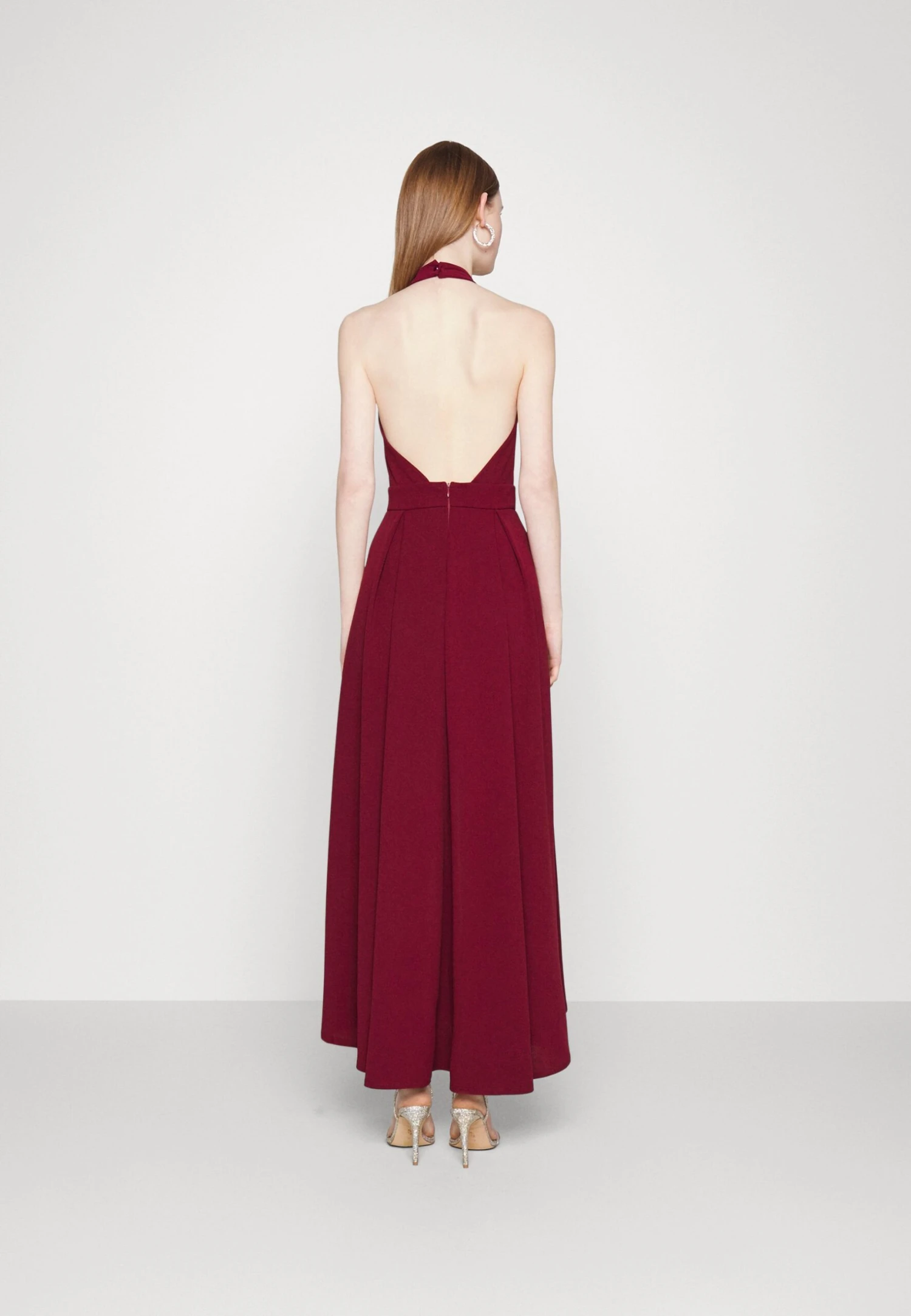 Wal G Yanny Halter Neck Bodycon - Galajurk - Berry Wine 5 Wal G Yanny Halter Neck Bodycon - Galajurk - Berry Wine - Afbeelding 3