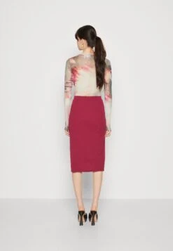 Wal G Valentines Heart Midi Skirt - Kokerrok - Magenta 10 Wal G Valentines Heart Midi Skirt - Kokerrok - Magenta -Wal G 7e3123c7a9914eebbdecb3413afd9347