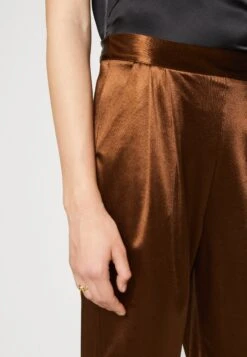 Wal G Charlie Trouser - Broek - Chocolate Brown 13 Wal G Charlie Trouser - Broek - Chocolate Brown -Wal G 819cf4a8193b49c4b5b4e927cdee019f