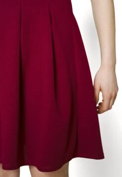 Wal G Zara Pleated Skater Skirt - A-Lijn Rok - Berry Wine 13 Wal G Zara Pleated Skater Skirt - A-Lijn Rok - Berry Wine -Wal G 8d92a34cc2534c089dcd4f15bea46974