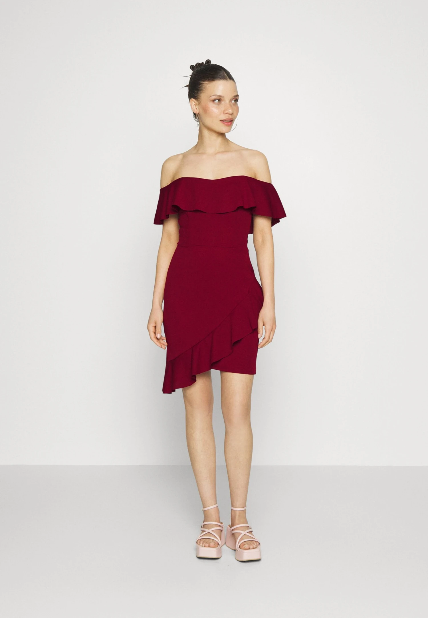 Revra Strappy Frill Skater - Jerseyjurk - Berry Wine 4 Revra Strappy Frill Skater - Jerseyjurk - Berry Wine - Afbeelding 2