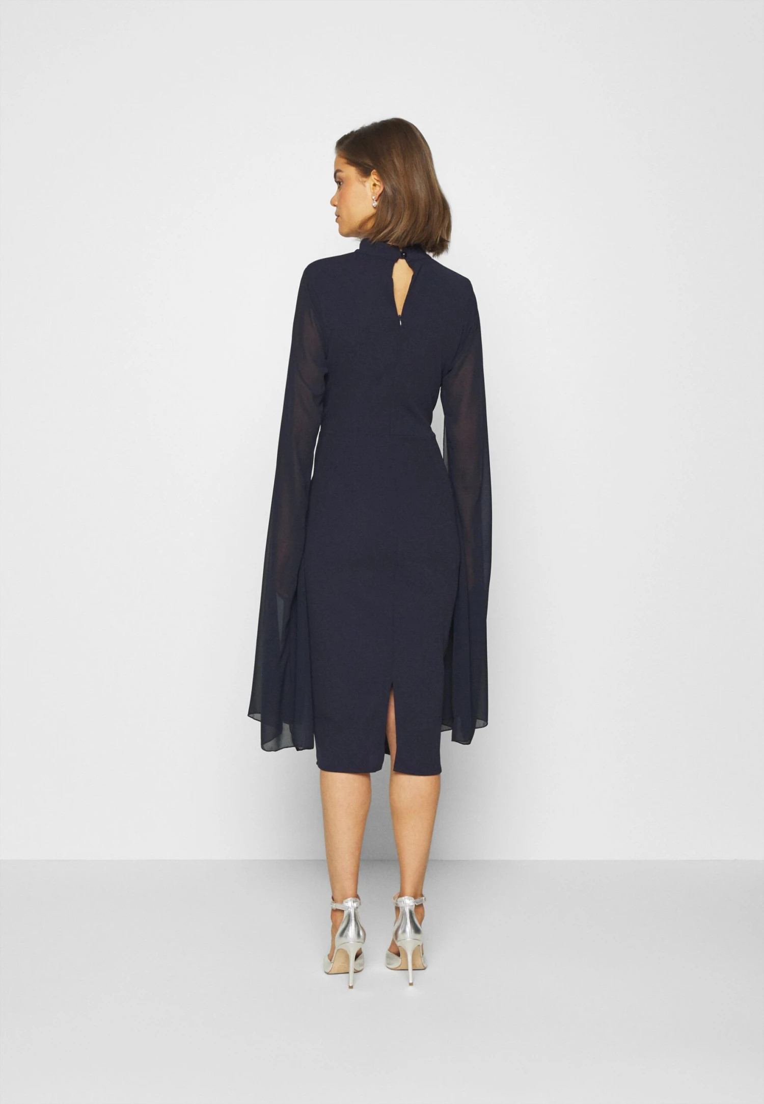 Wal G Cape Sleeve Dress - Cocktailjurk - Navy Blue 5 Wal G Cape Sleeve Dress - Cocktailjurk - Navy Blue - Afbeelding 3
