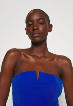 Mindy V Neck Maxi - Cocktailjurk - Electric Blue -Wal G 9803772afa644ae3b15af78f34c4b700