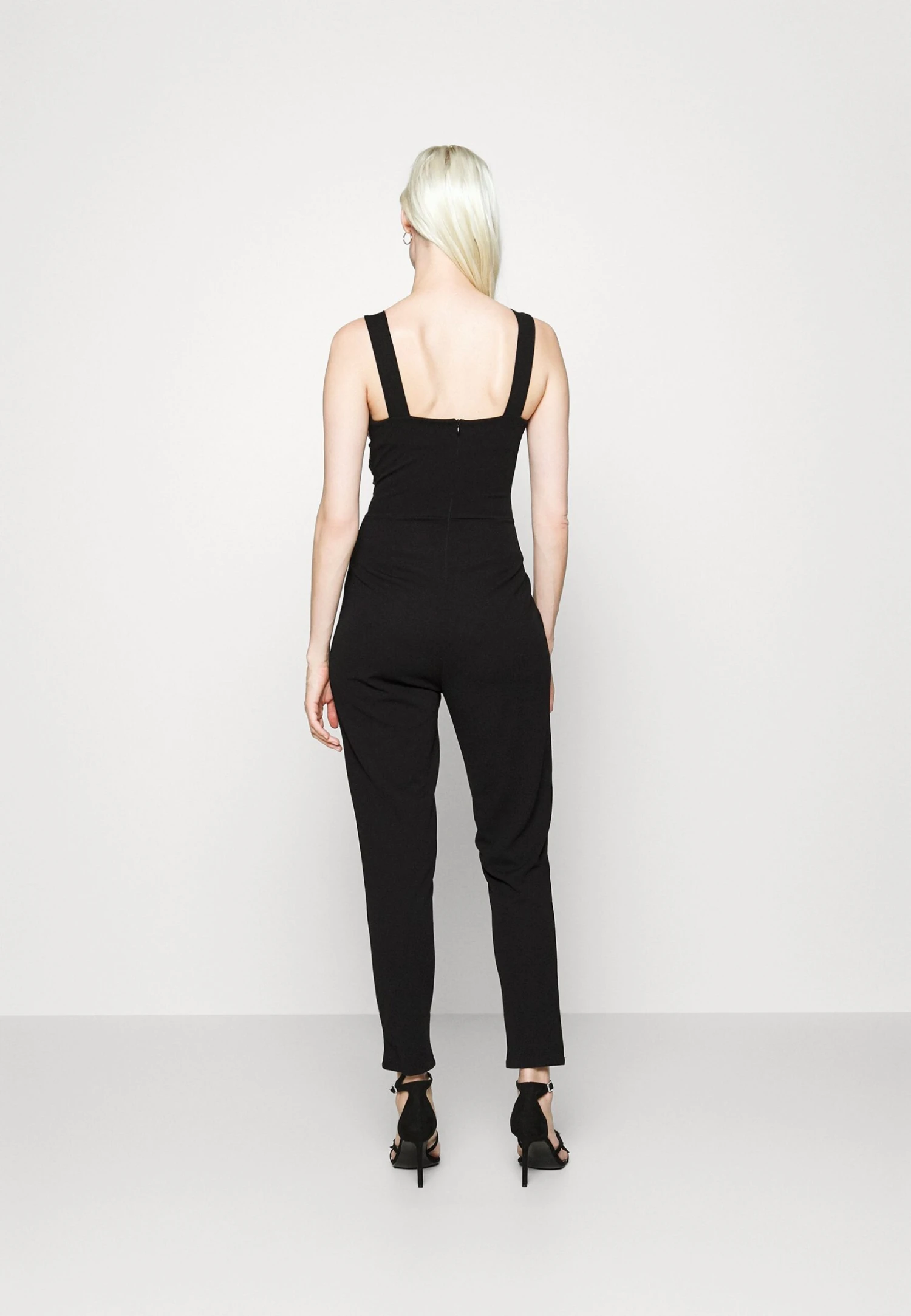 Contrast Plunge - Jumpsuit - Black 5 Contrast Plunge - Jumpsuit - Black - Afbeelding 3
