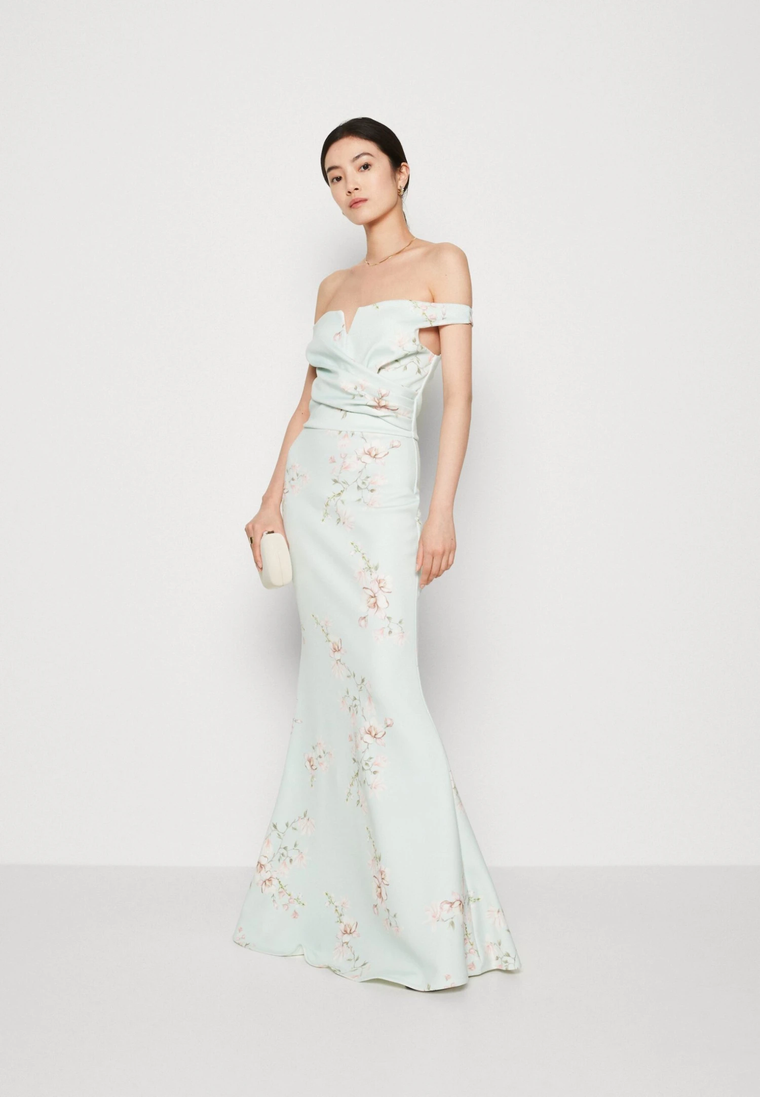 Wal G Wedding Kai V Neck Print Maxi - Galajurk - Sage Green 4 Wal G Wedding Kai V Neck Print Maxi - Galajurk - Sage Green - Afbeelding 2