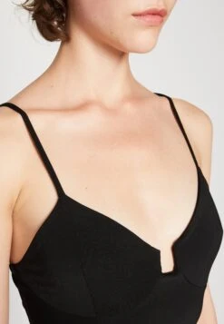 Wal G Salma Strappy - Galajurk - Black 13 Wal G Salma Strappy - Galajurk - Black -Wal G a3db543869b84f549927b15ffe673f83