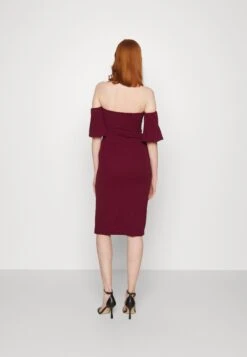 Wal G Cylon Off Shoulder Midi Dress - Cocktailjurk - Berry Wine -Wal G a5111abb52b94435be525677c9e3832d