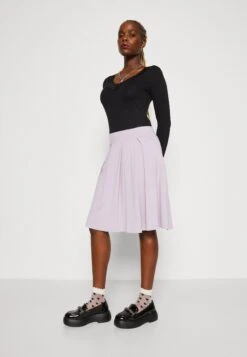 Wal G Summer Essentials Wendy Skater Skirt - Plooirok - Lavender Frost 11 Wal G Summer Essentials Wendy Skater Skirt - Plooirok - Lavender Frost -Wal G b70962625bbe43d58fb654cc56fbc482