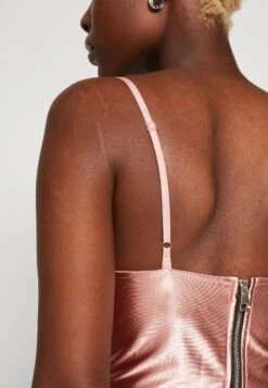 Wal G Christian Corset Crop - Top - Dusty Pink 13 Wal G Christian Corset Crop - Top - Dusty Pink -Wal G bbf34843f56a4de684a200e5c71fb16e