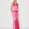 Wal G Nikita V Neck Maxi - Galajurk - Strawberry Pink -Wal G c3bac5a03e984222b979740d504facb6