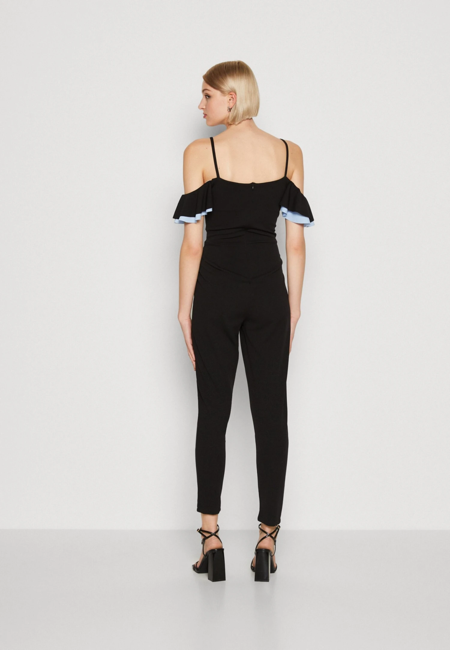 Wal G Simah Frill - Jumpsuit - Black/Sky Blue 5 Wal G Simah Frill - Jumpsuit - Black/Sky Blue - Afbeelding 3
