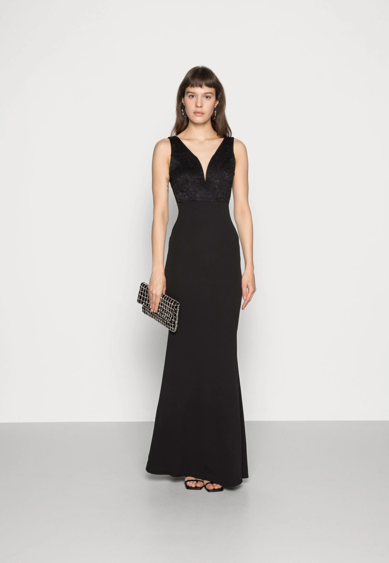 Wal G V Neck Maxi - Galajurk - Black 4 Wal G V Neck Maxi - Galajurk - Black - Afbeelding 2
