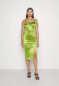 Wal G Peace Off Shoulder Midi - Cocktailjurk - Olive Green 12 Wal G Peace Off Shoulder Midi - Cocktailjurk - Olive Green -Wal G e62fc79aaaab4a0c941a5386759d1479