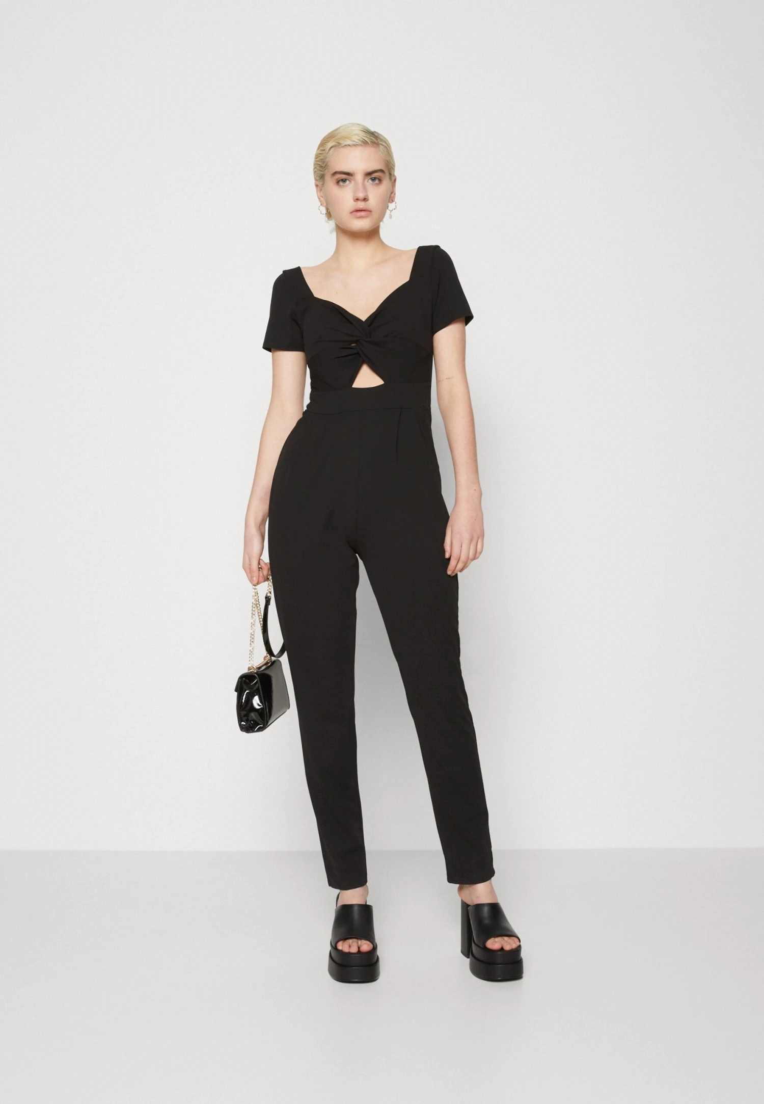 Wal G Sarb Cut Out- Jumpsuit - Black 4 Wal G Sarb Cut Out- Jumpsuit - Black - Afbeelding 2