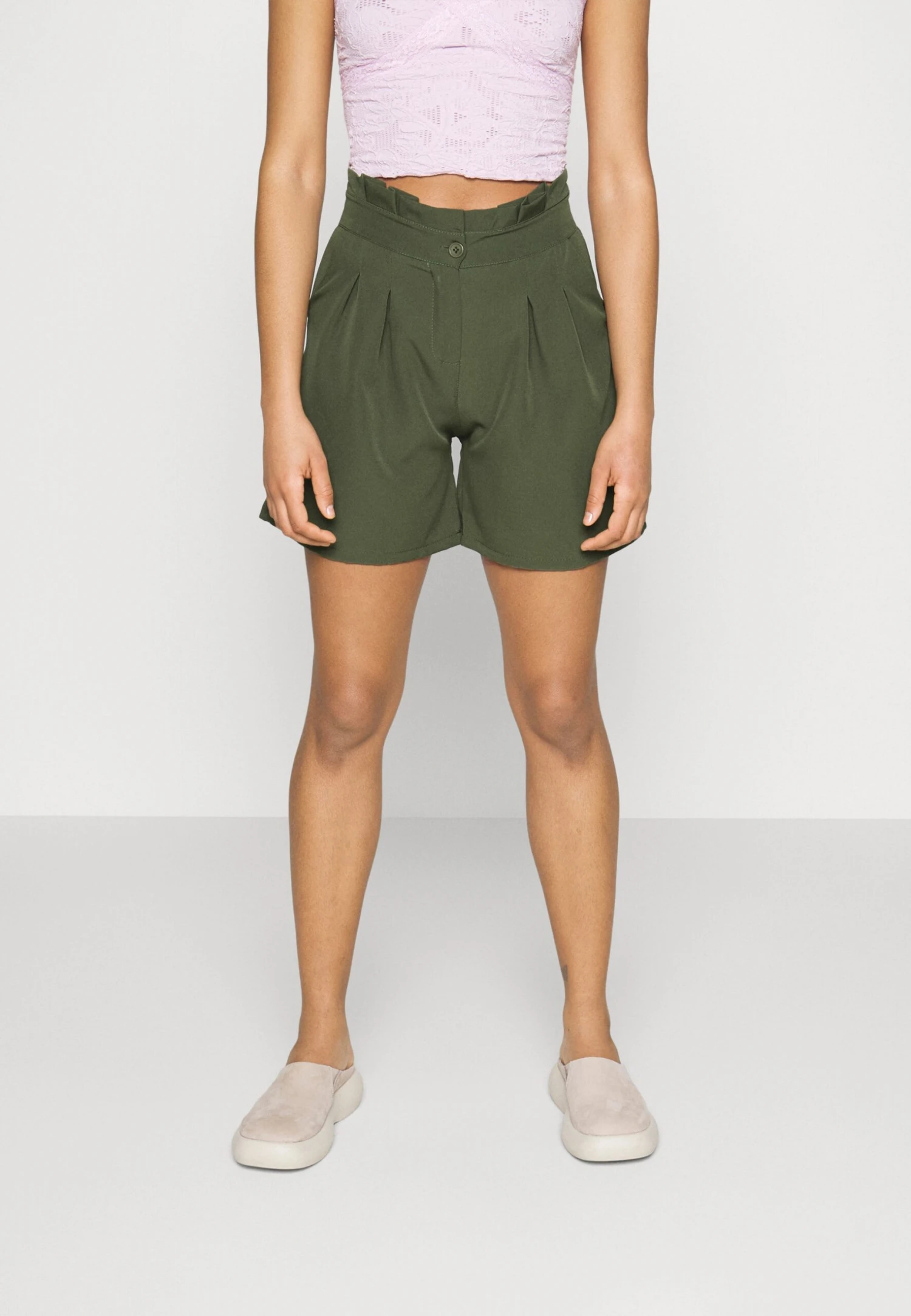 Wal G Tami Pleat Short - Shorts - Khaki 2 Wal G Tami Pleat Short - Shorts - Khaki
