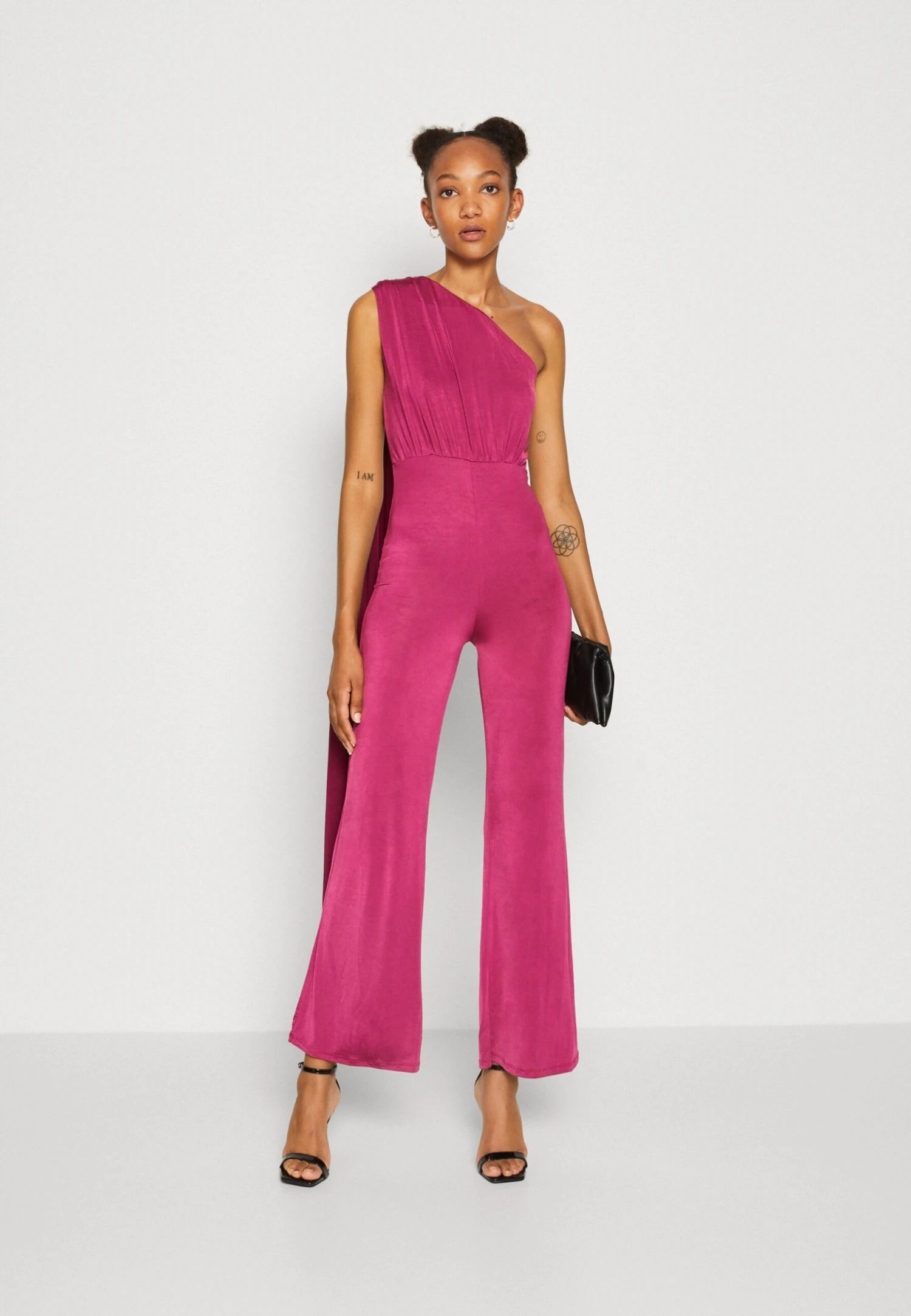 Wal G Cece Cape Sleeve- Jumpsuit - Magenta 4 Wal G Cece Cape Sleeve- Jumpsuit - Magenta - Afbeelding 2